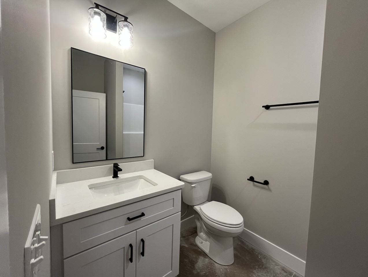 291 Sunset Dr - Photo 7 of 18