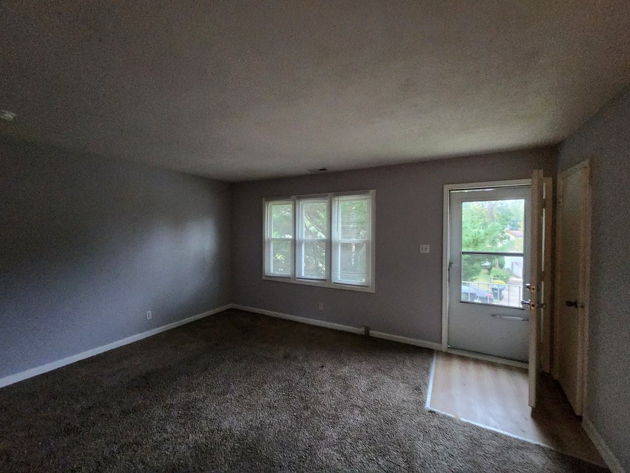 2213 Wintergreen Pl - Photo 2 of 22