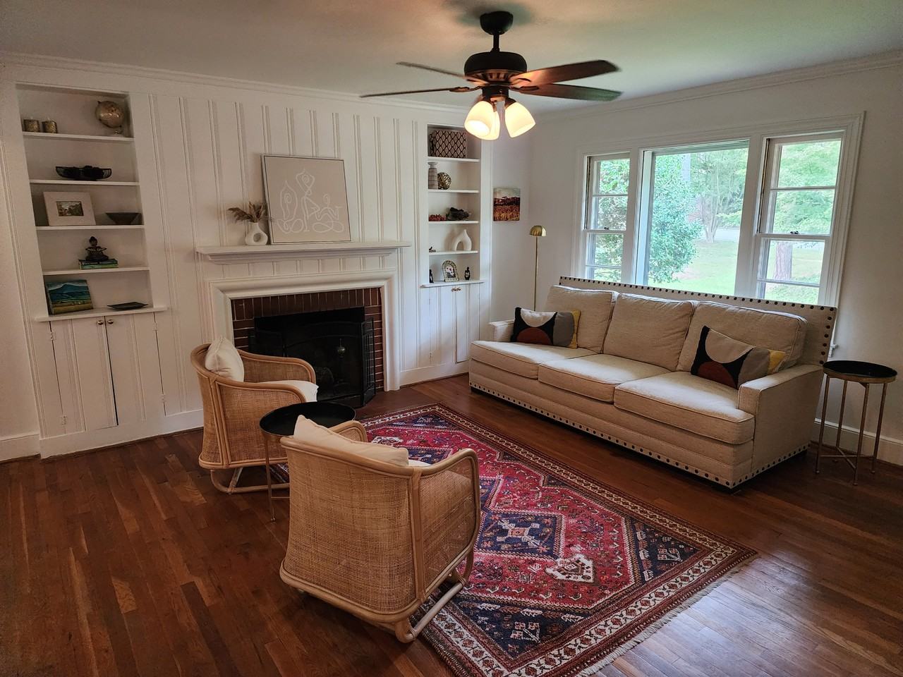 2611 University Dr - Photo 4 of 36
