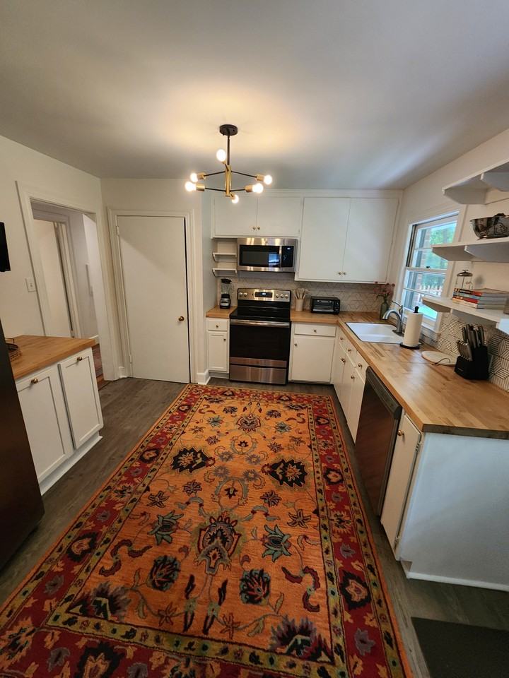 2611 University Dr - Photo 7 of 36