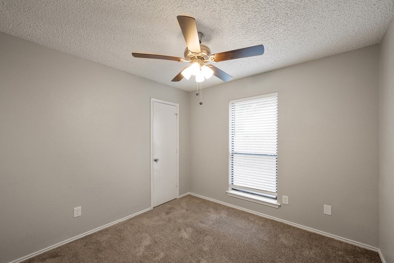 6206 Fernwood Dr - Photo 7 of 28