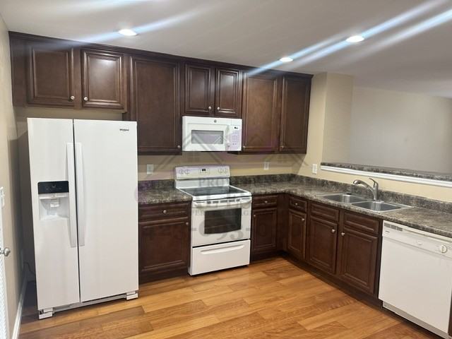 544 Urbane Rd Ne - Photo 7 of 19
