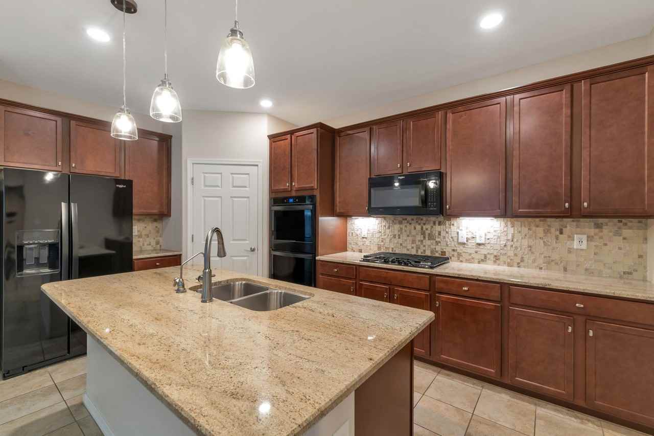 8708 N Rome Ct - Photo 6 of 17