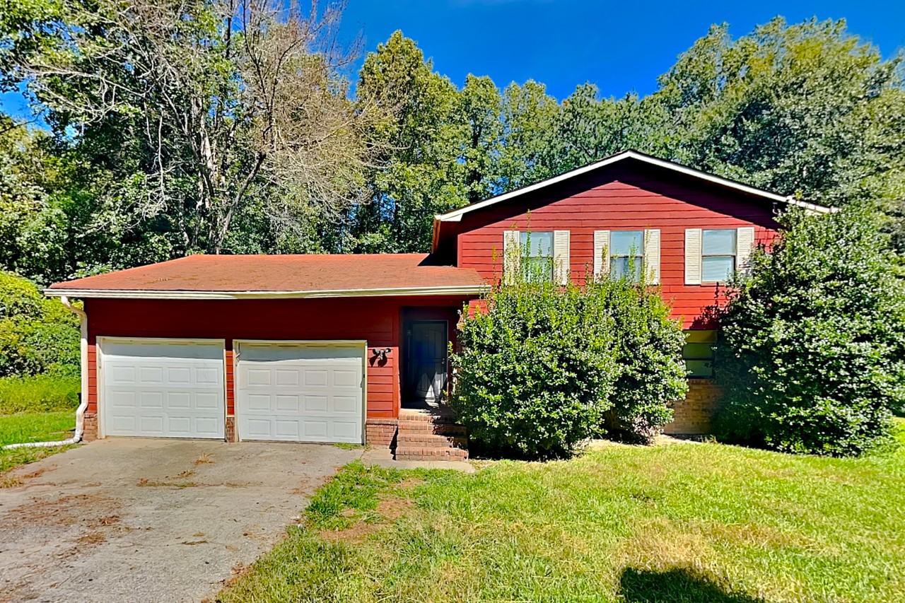 6690 Judy Ln - Photo 2 of 17