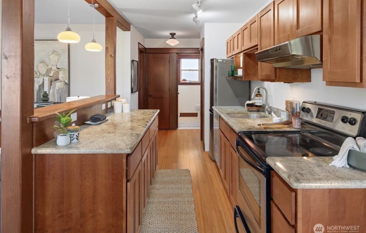 461 N 45th St #6 - Photo 6 of 18