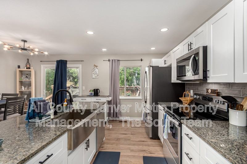 21550 E Alamo Pl - Photo 7 of 38