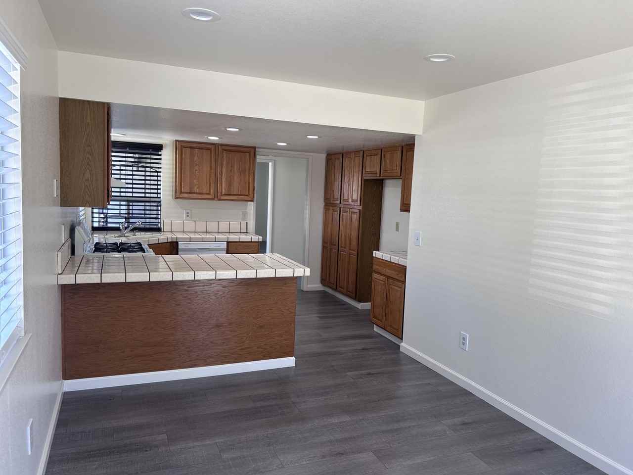 745 Cedar Dr - Photo 6 of 15