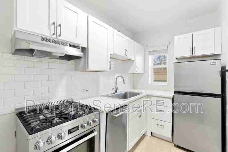 1120 S Logan St #5 - Photo 5 of 16