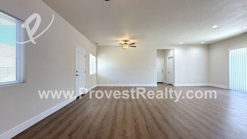20125 Zuni Rd #B - Photo 4 of 23
