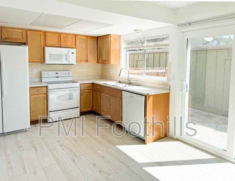 650 S Carr St - Photo 2 of 26