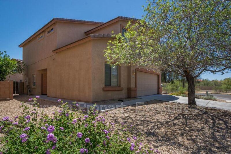 8332 N Johnson Dr - Photo 2 of 19