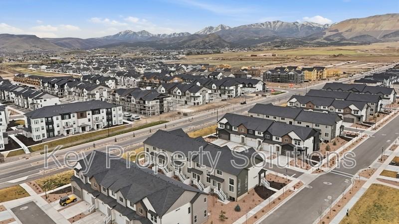 12684 S Bishop Pass Cv - Photo 5 of 30