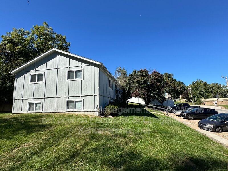 4721 Switzer Rd - Photo 2 of 15