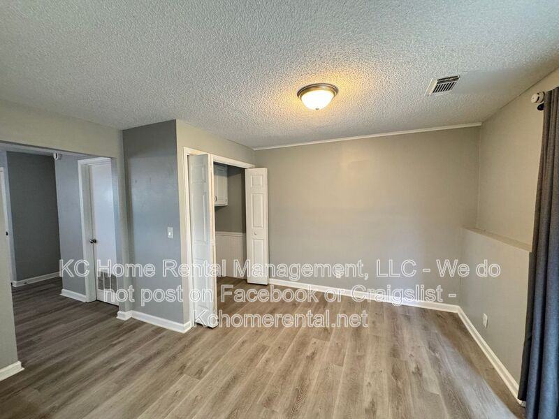 4721 Switzer Rd - Photo 5 of 15