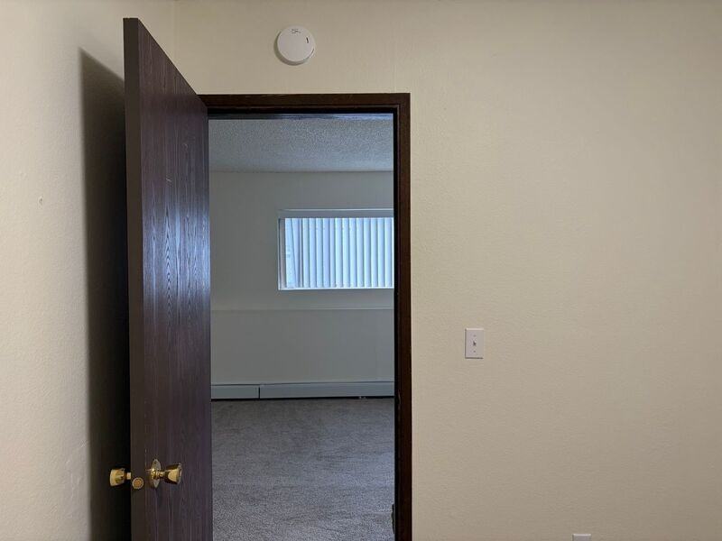 907 W 27th Ave #5 - Photo 5 of 6