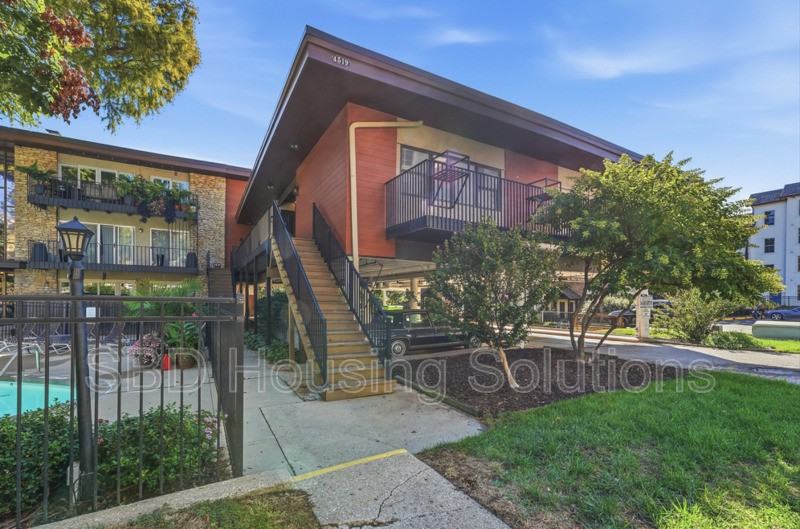 4519 Headwood Dr #10