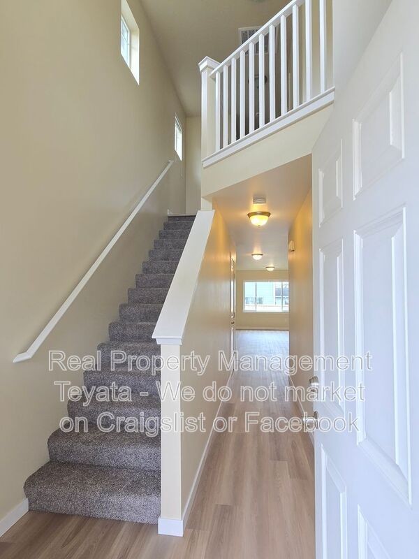 4741 Parker St - Photo 4 of 29