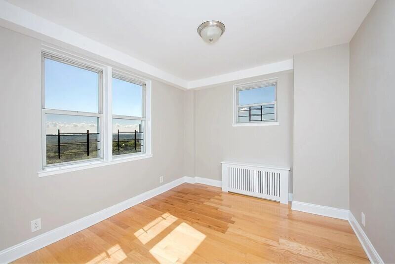 5700 Arlington Ave #11H - Photo 6 of 19