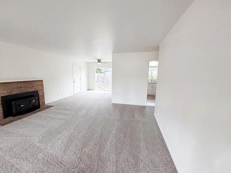 648 Lewis Avenue - Photo 6 of 9