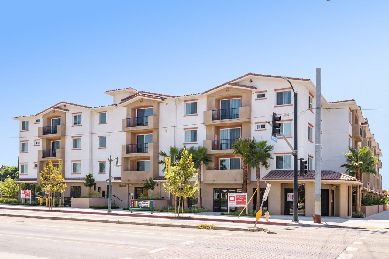 Sherman Way Luxury Apartment Homes - Photo 2 of 18
