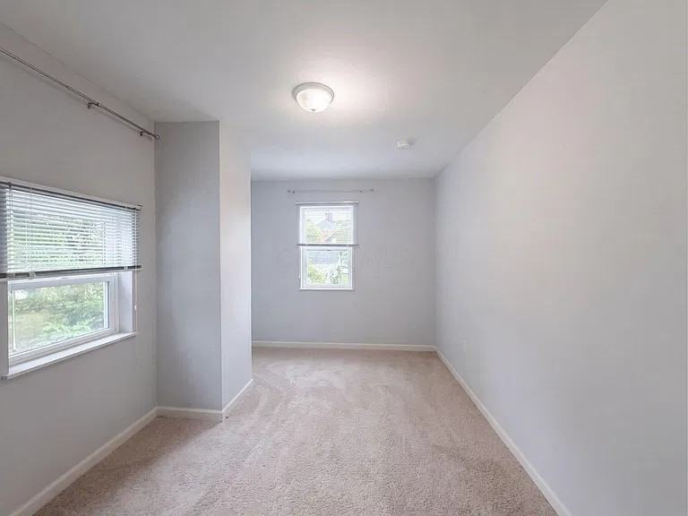 513 South Champion Avenue - Photo 6 of 10