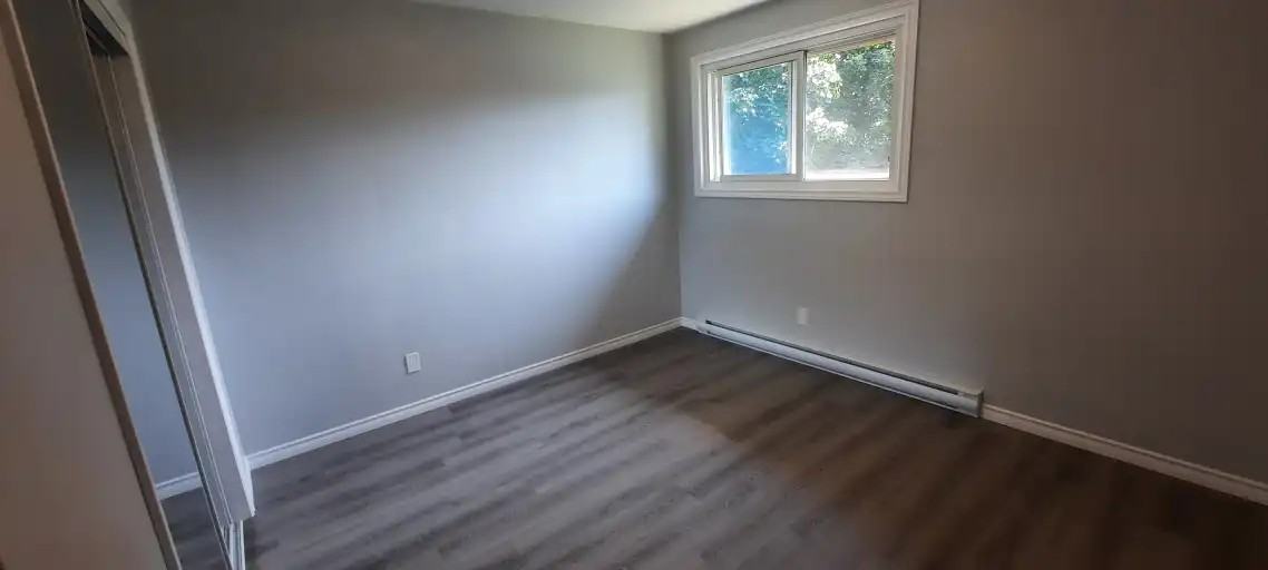711 Brown St #2 - Photo 6 of 8