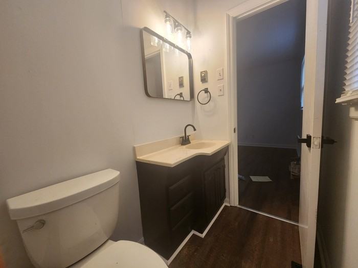 625 E John St - Photo 7 of 13