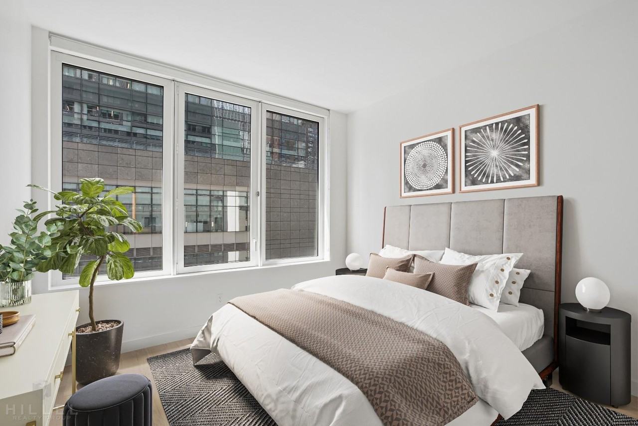 W 60th St #8D - Photo 6 of 18