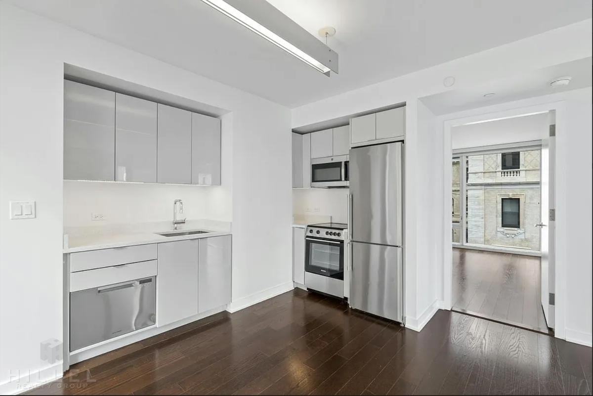W 113th St #714 - Photo 6 of 20