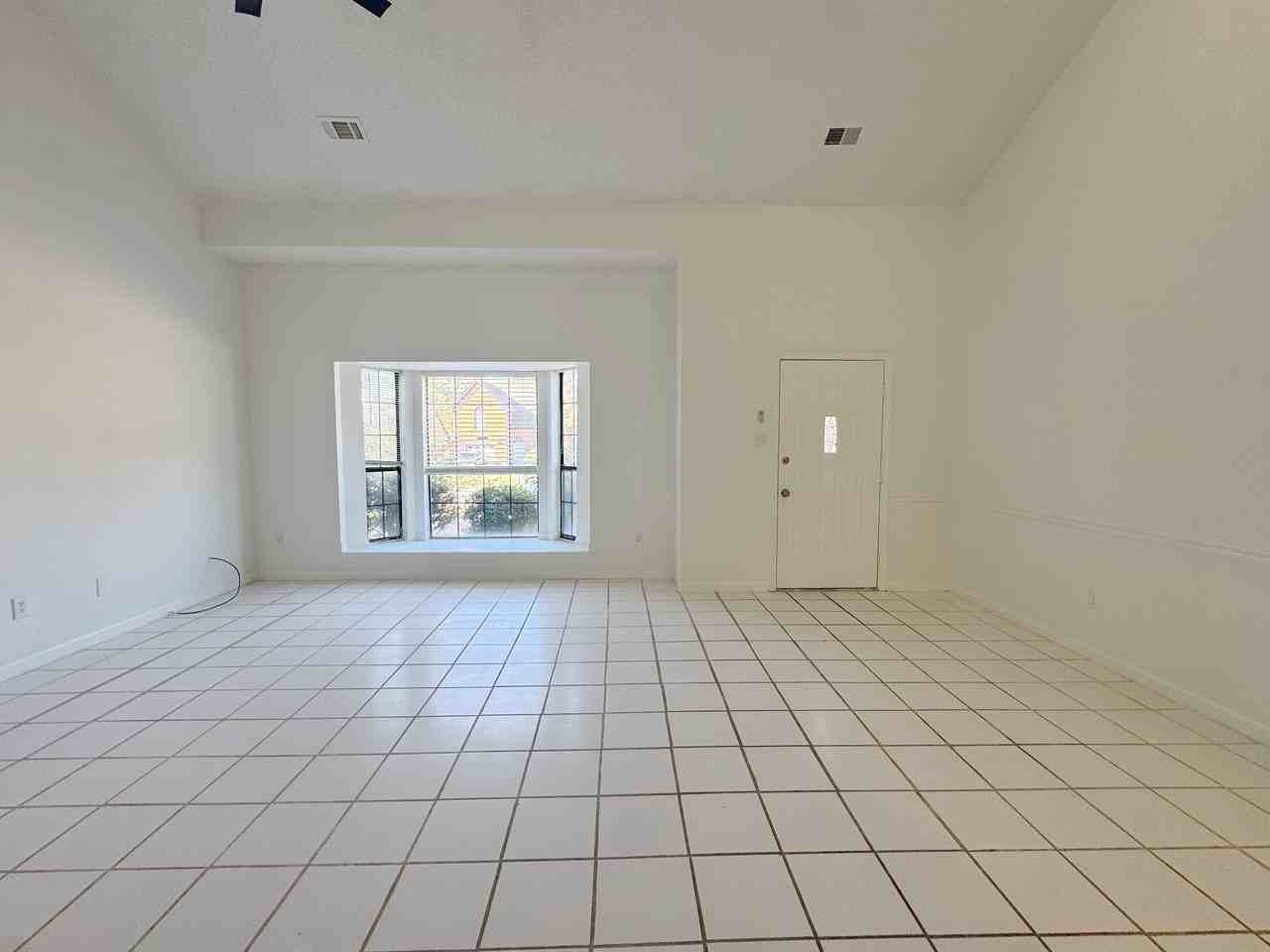 5851 Ridgehill Dr #1 - Photo 4 of 15