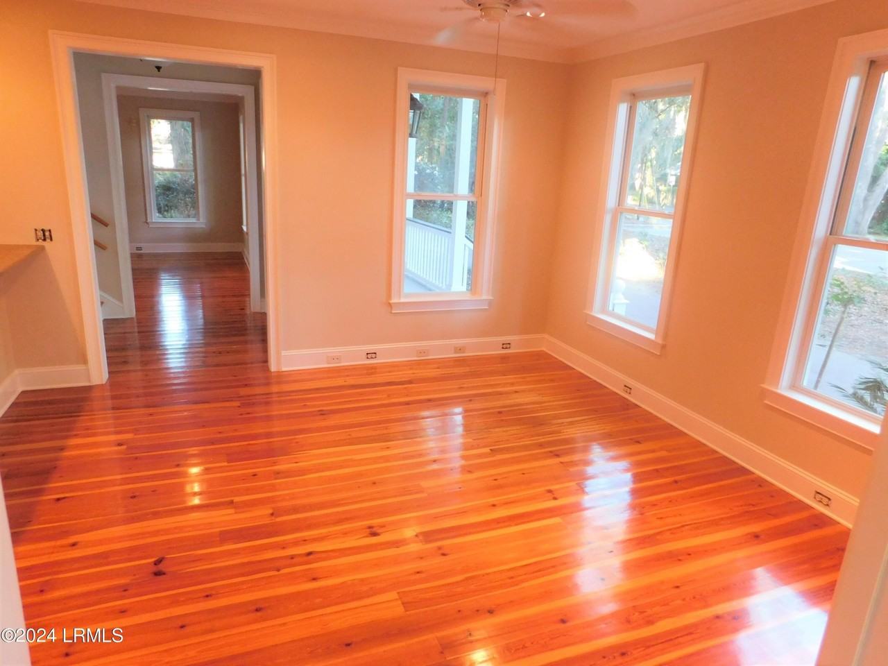 9 Meridian Rd - Photo 5 of 42