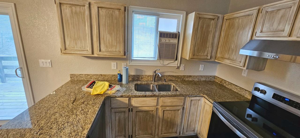 1671 Troy Ct #1 - Photo 3 of 34