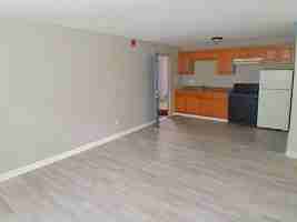 featured image of 467 Allen St