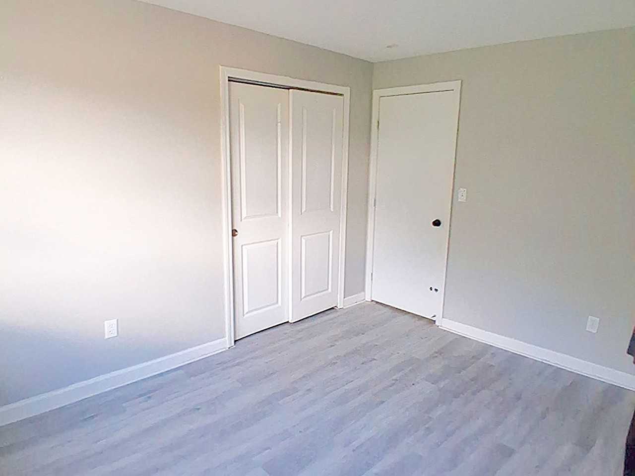 467 Allen Street - Photo 3 of 10