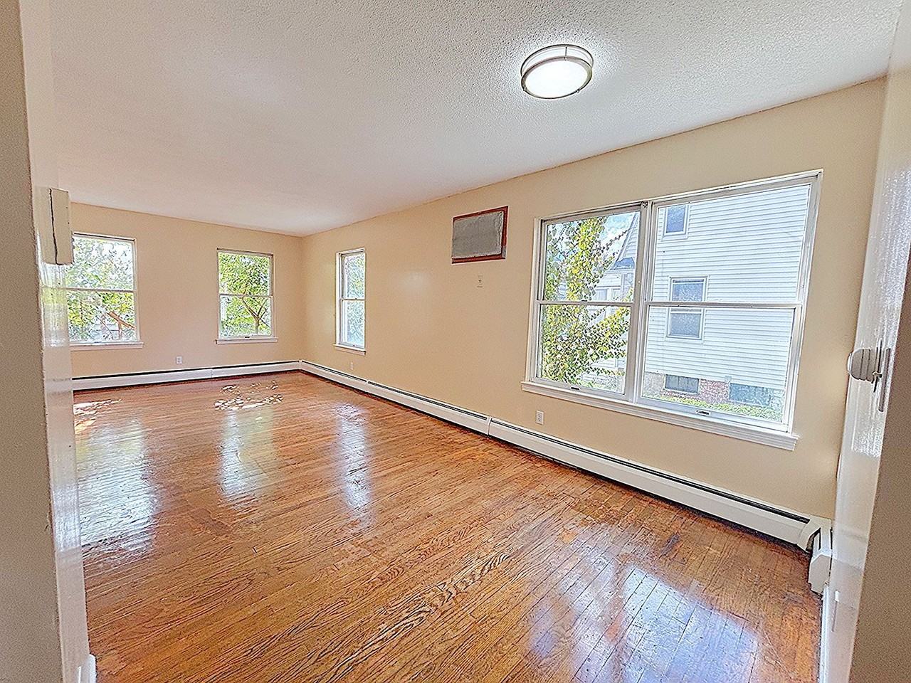 34 Bonner Street - Photo 4 of 10