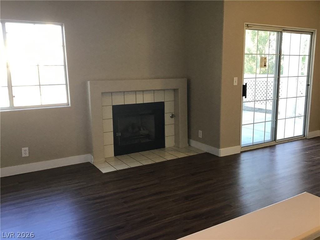 1676 Normandy Way #0 - Photo 3 of 28