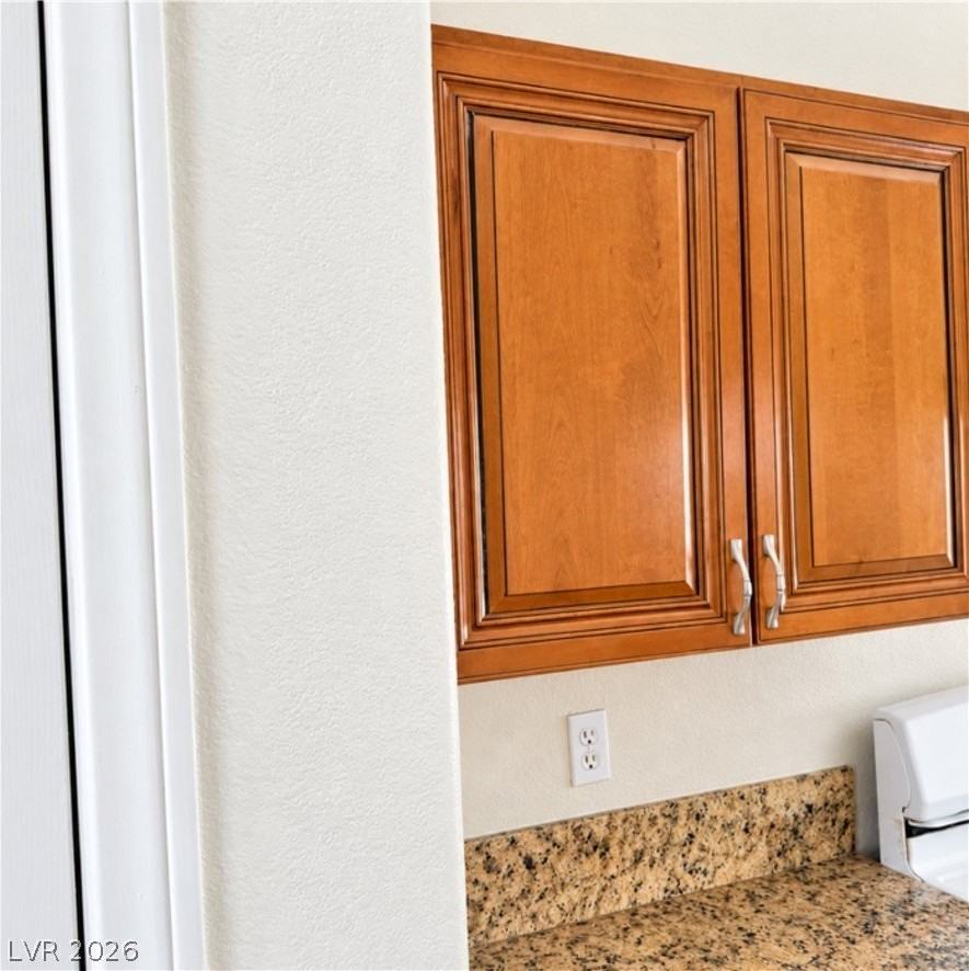 3644 Iverson Ln - Photo 5 of 17