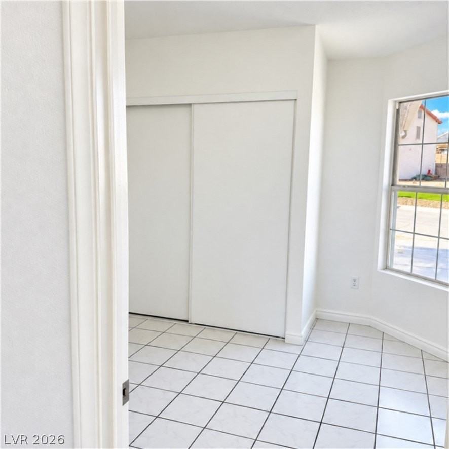 3644 Iverson Ln - Photo 7 of 17