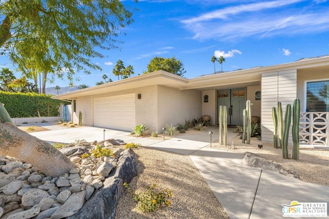 2367 S Yosemite Dr - Photo 5 of 50