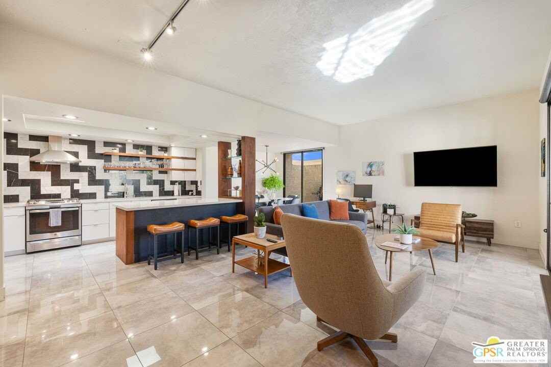 427 N Calle Rolph - Photo 4 of 50