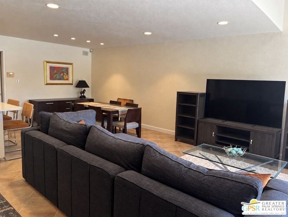 1598 N Kaweah Rd #3 - Photo 3 of 14