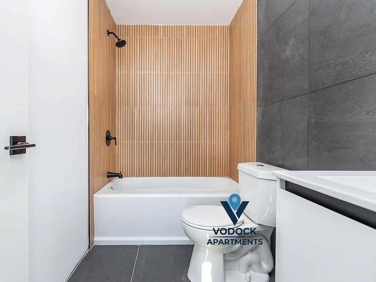 1256 Main St #304 - Photo 5 of 10