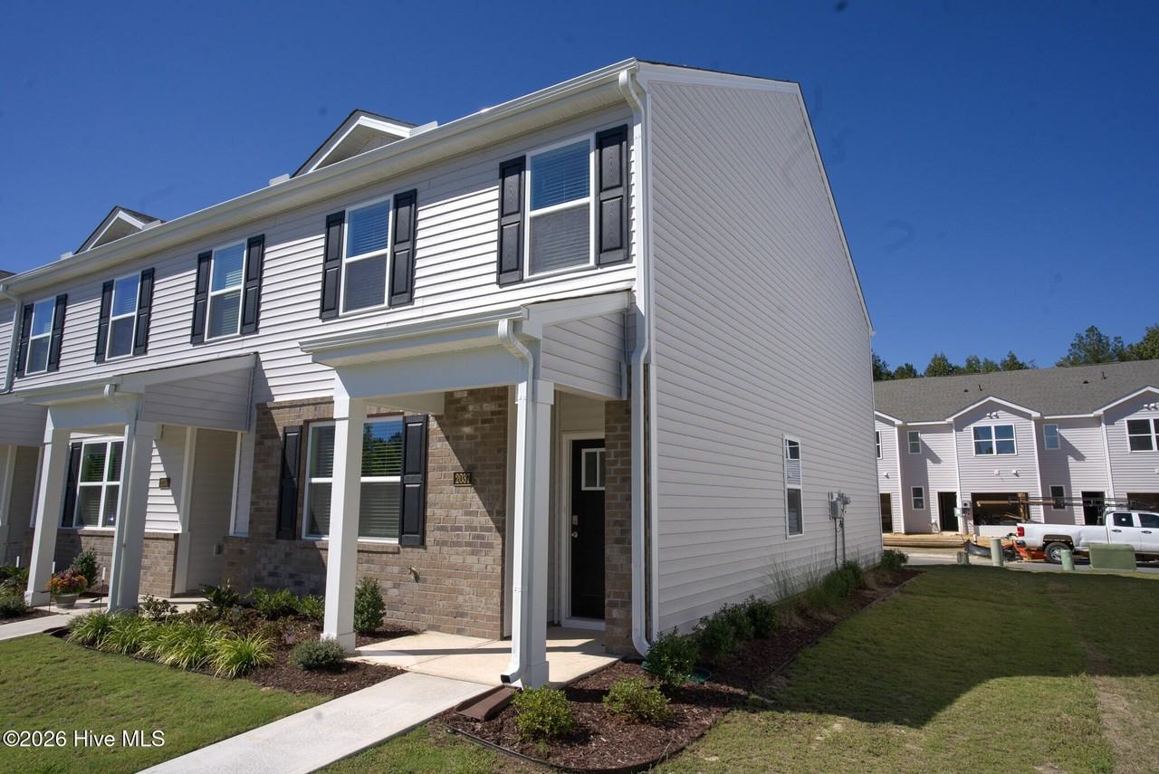 2037 Clock Rd - Photo 2 of 18