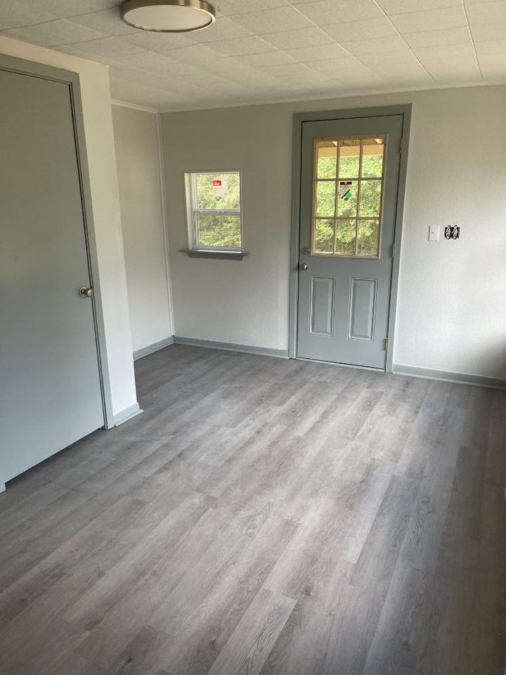 501 Hawkins - Photo 4 of 6