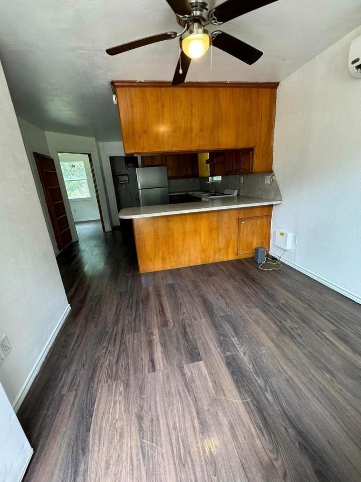 505 Hawkins - Photo 2 of 11