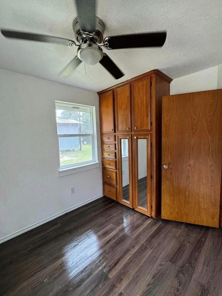 505 Hawkins - Photo 5 of 11