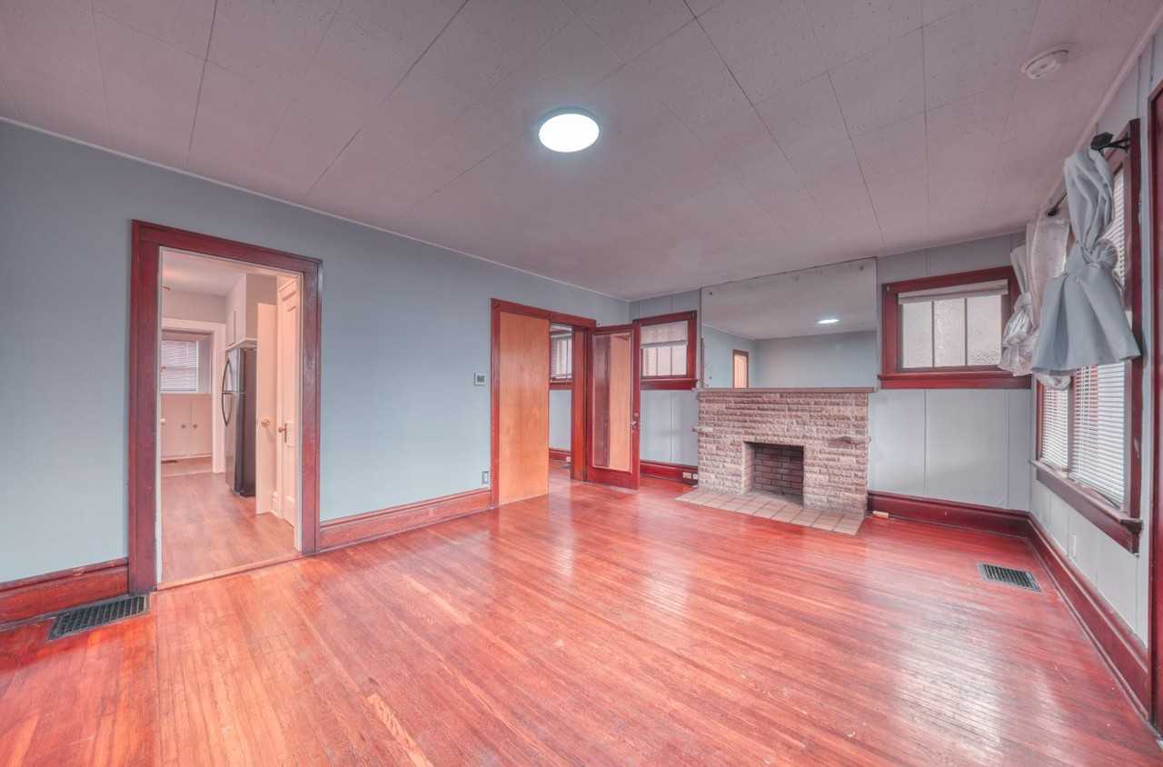 23 Wisconsin Ave - Photo 3 of 11