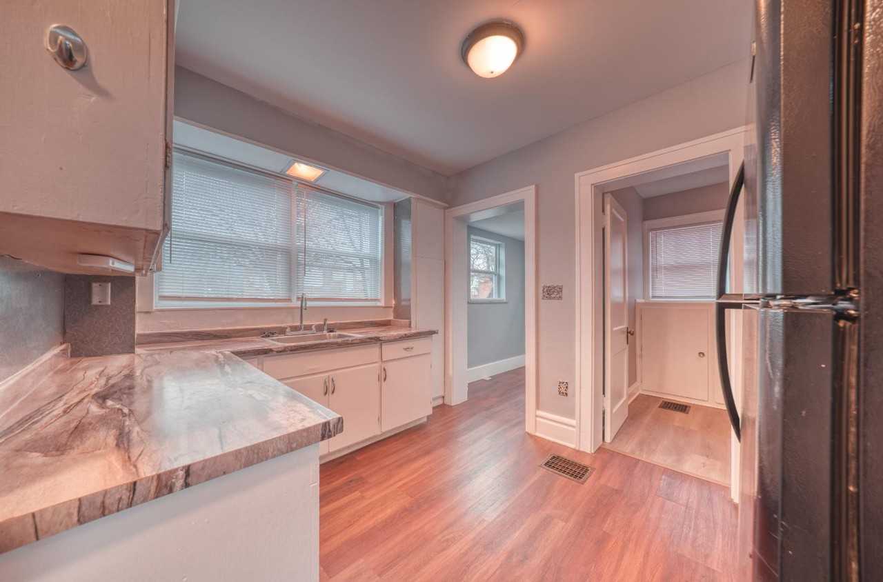 23 Wisconsin Ave - Photo 6 of 11