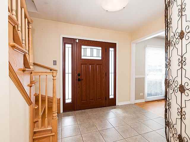 24W440 Arrow Ct - Photo 3 of 20