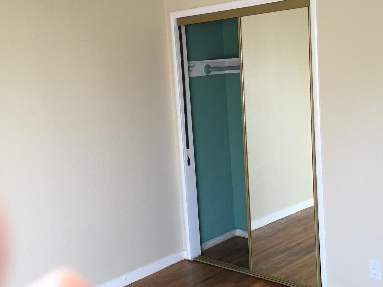 581 Acacia Ave - Photo 3 of 14